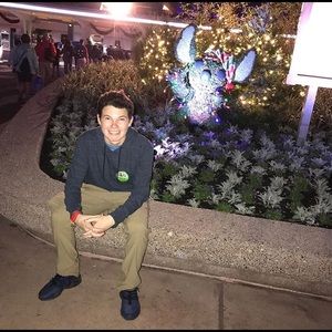 Meet your Posher, Graham